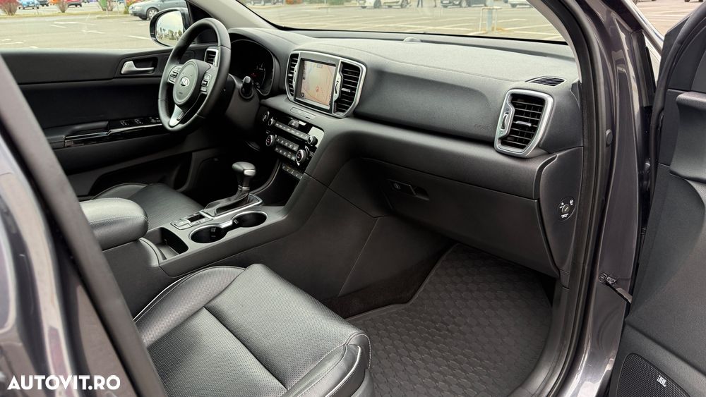 Kia Sportage 2,0 CRDI AWD Aut. Platinum - 16