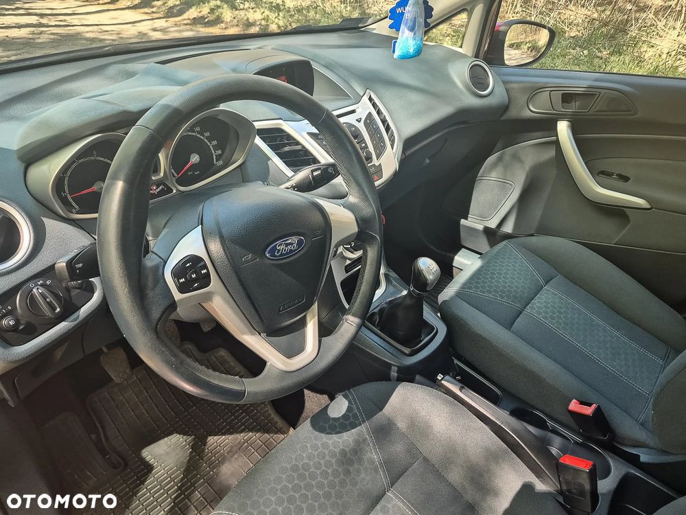 Ford Fiesta 1.25 Titanium - 11