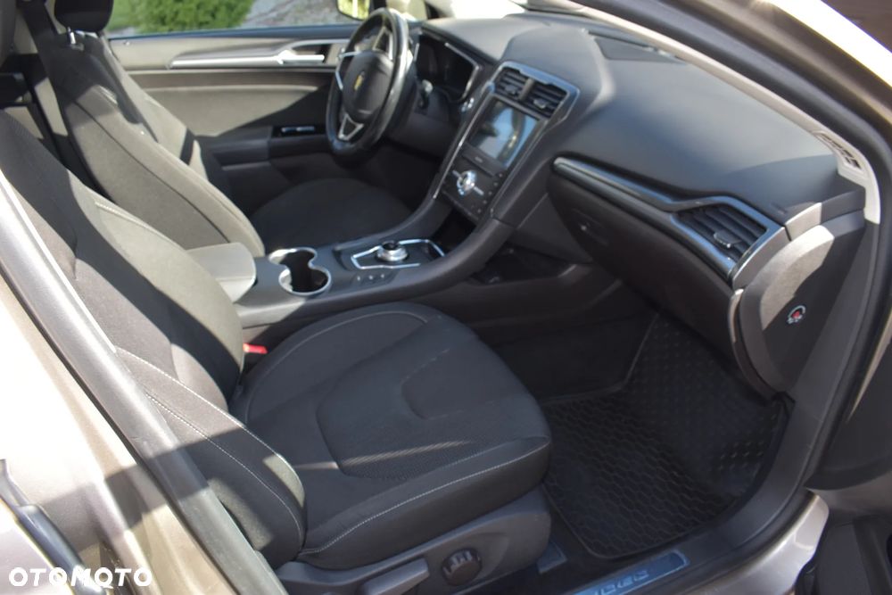 Ford Mondeo 2.0 EcoBlue Titanium - 14