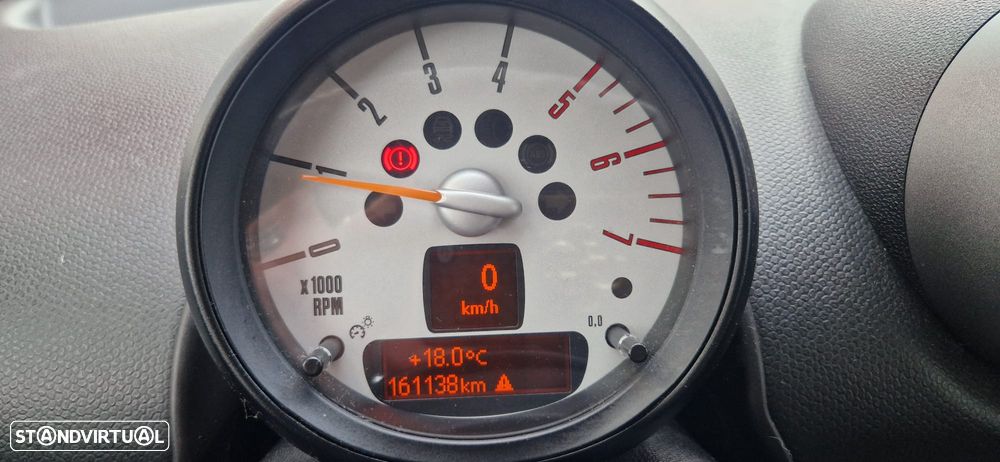 MINI Countryman One D - 7