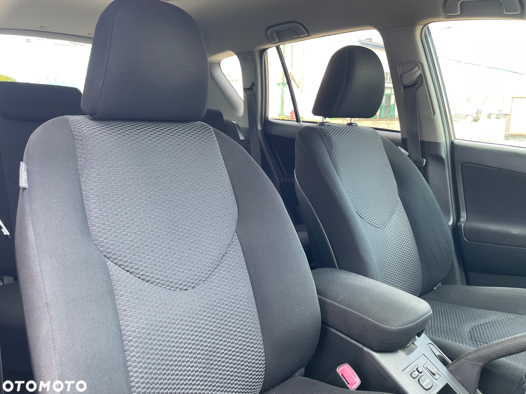 Toyota RAV4 2.0 VVT-i Sol 4x2 - 33