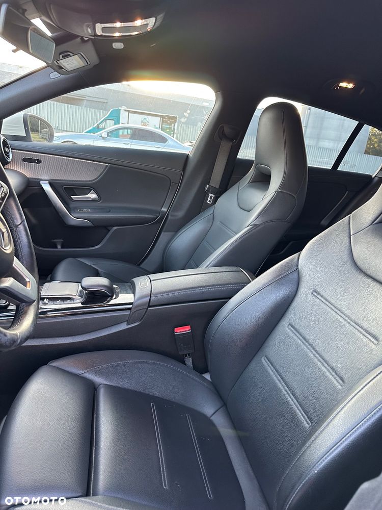 Mercedes-Benz CLA 200 d 4Matic Shooting Brake 8G-DCT AMG Line - 12