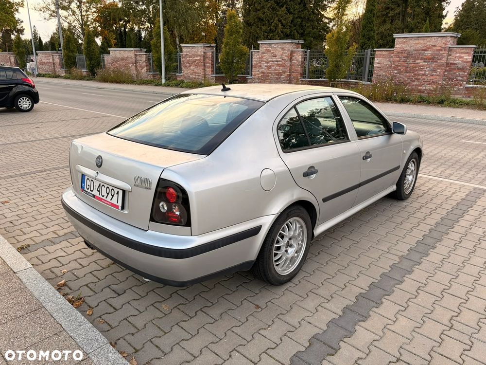 Skoda Octavia 1.8 SLX - 5