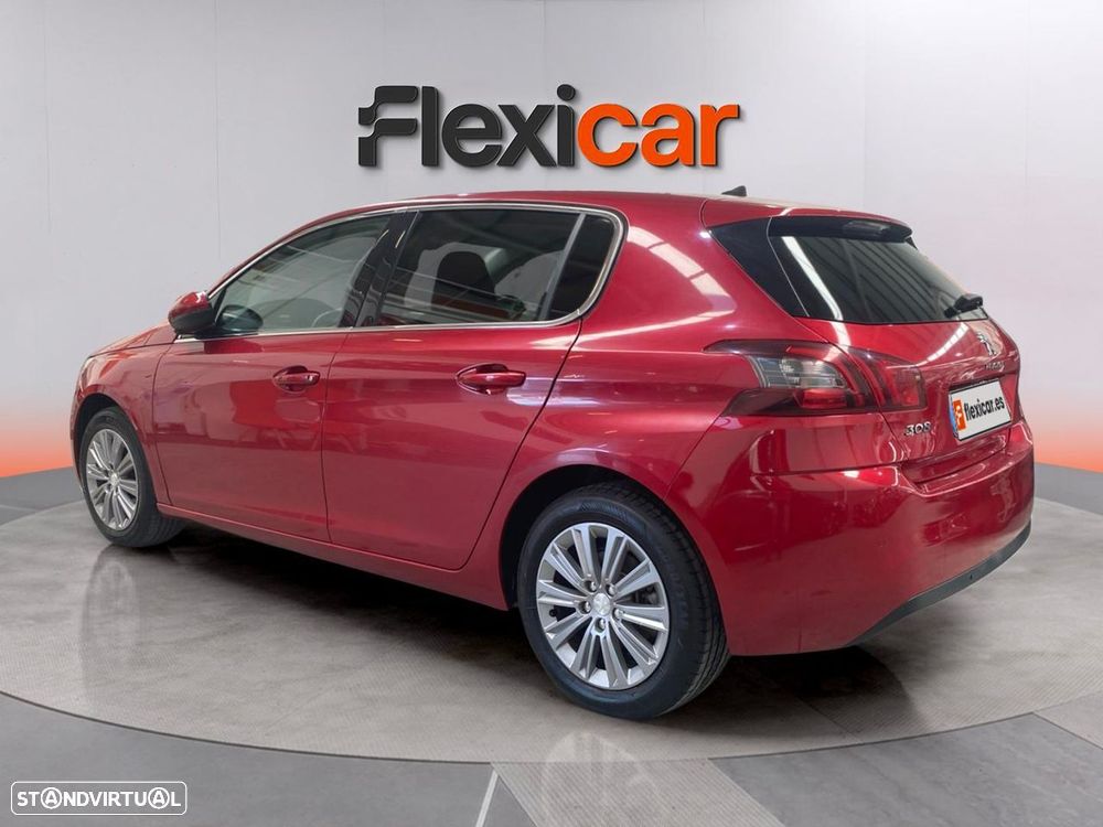 Peugeot 308 1.2 PureTech Allure EAT8 - 6