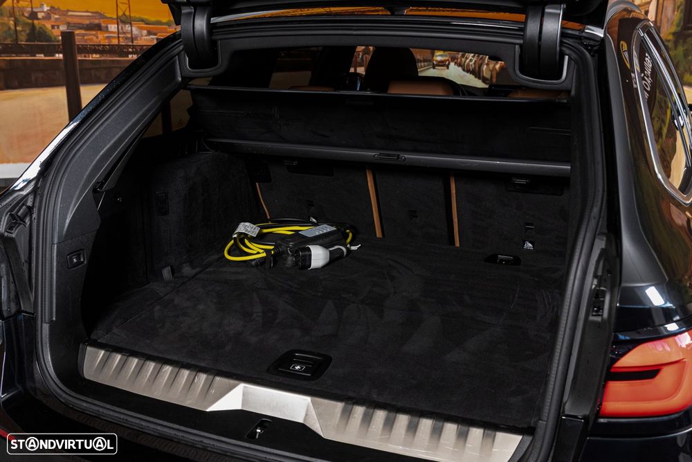 BMW 520 e Line Luxury - 33