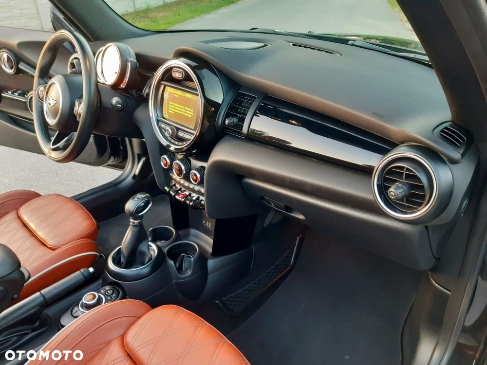 MINI Cooper Standard - 29