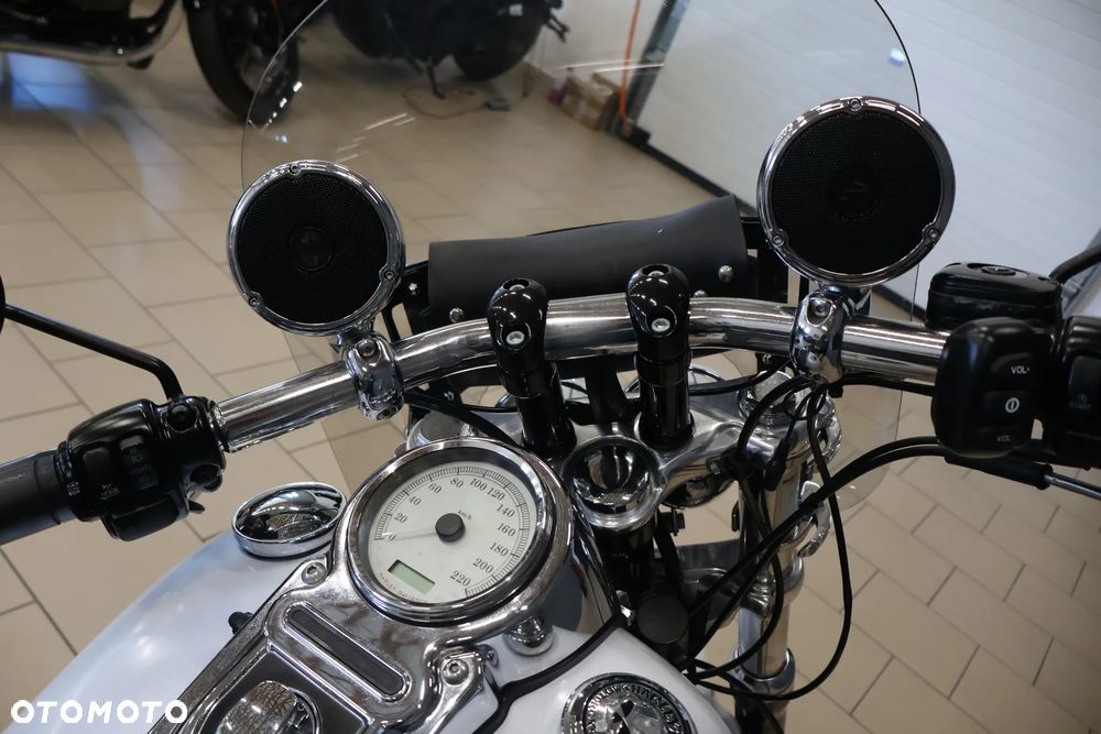 Harley-Davidson Dyna Fat Bob - 8