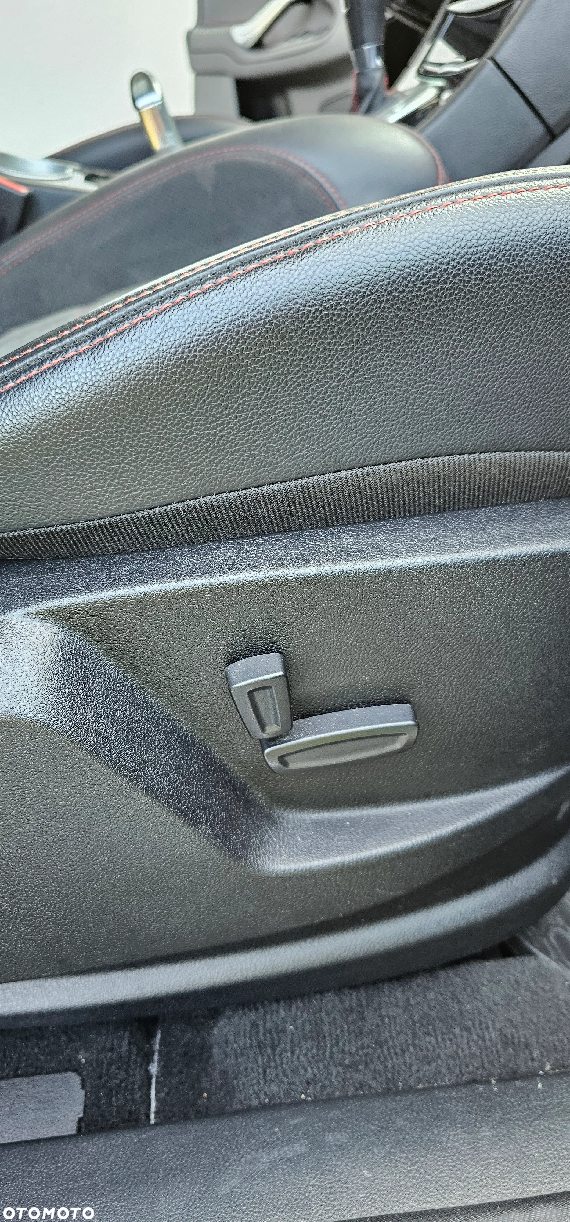Ford S-Max - 21