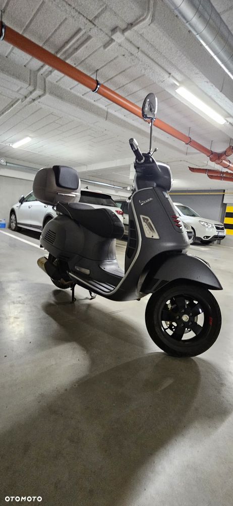 Piaggio Vespa - 10