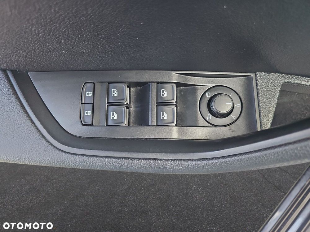 Skoda Superb 2.0 TDI SCR Style DSG - 23