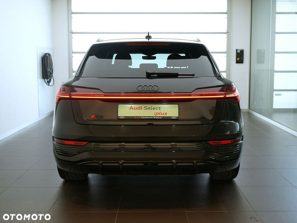 Audi Q8 e-tron - 4