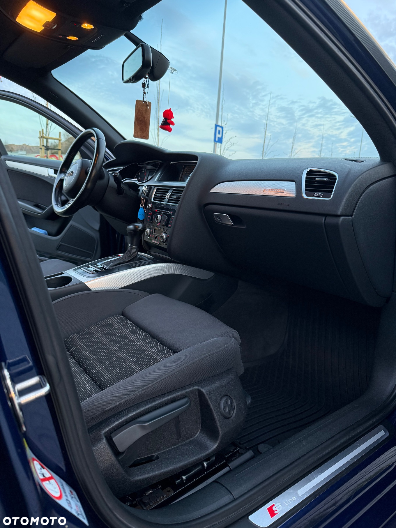 Audi A4 2.0 TDI Quattro Line S tronic - 9