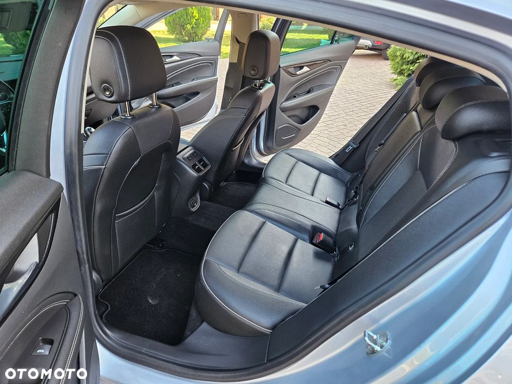 Opel Insignia 2.0 CDTI 4x4 ecoFLEX Start/Stop Business Innovation - 19