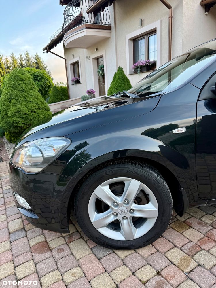 Kia Ceed 1.4 CVVT Attract - 16