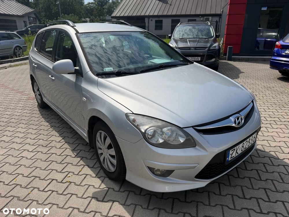 Hyundai i30 1.6 CRDi Classic + - 7