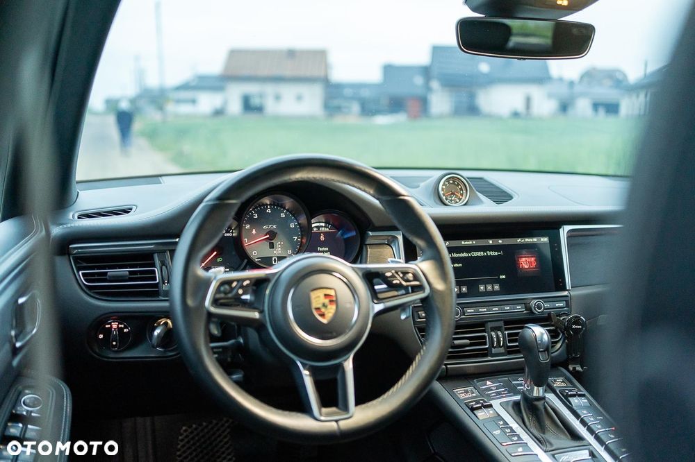 Porsche Macan GTS - 17