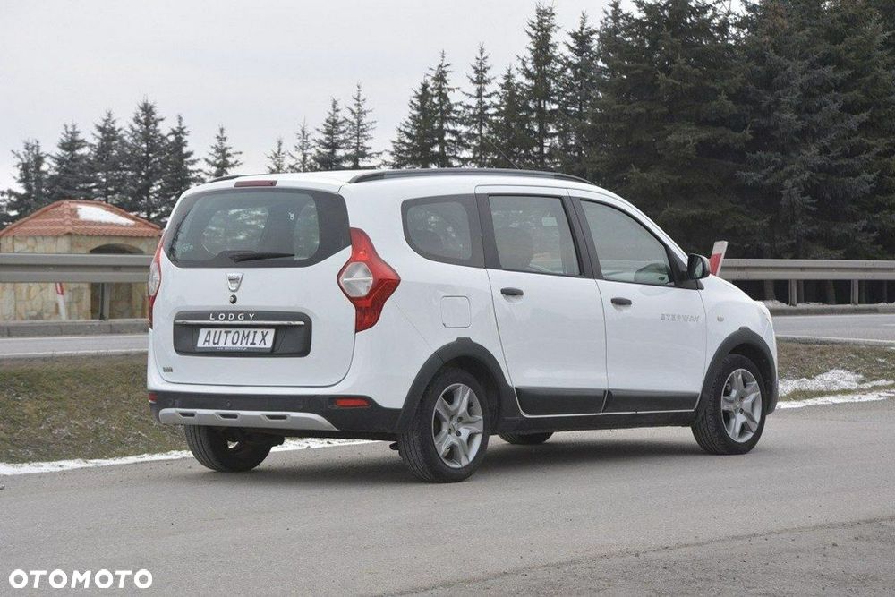 Dacia Lodgy 1.2 TCe Stepway - 10
