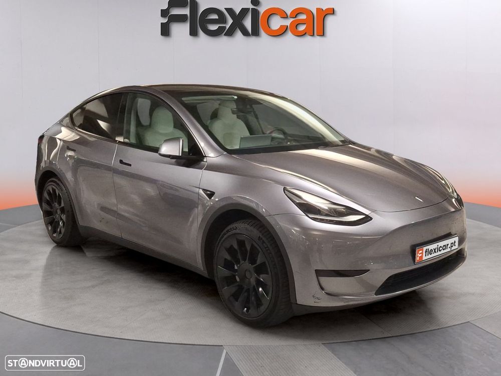 Tesla Model Y Long-Range RWD - 1