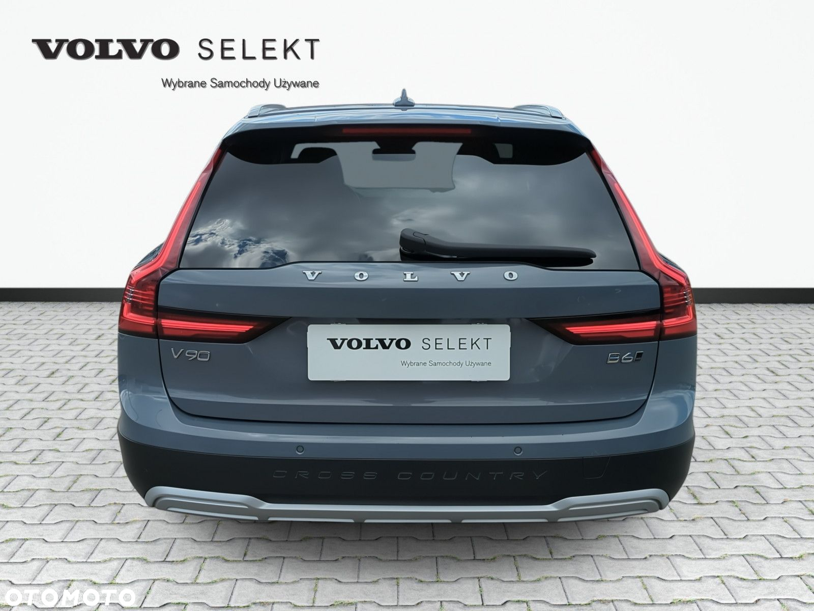 Volvo V90 Cross Country - 4