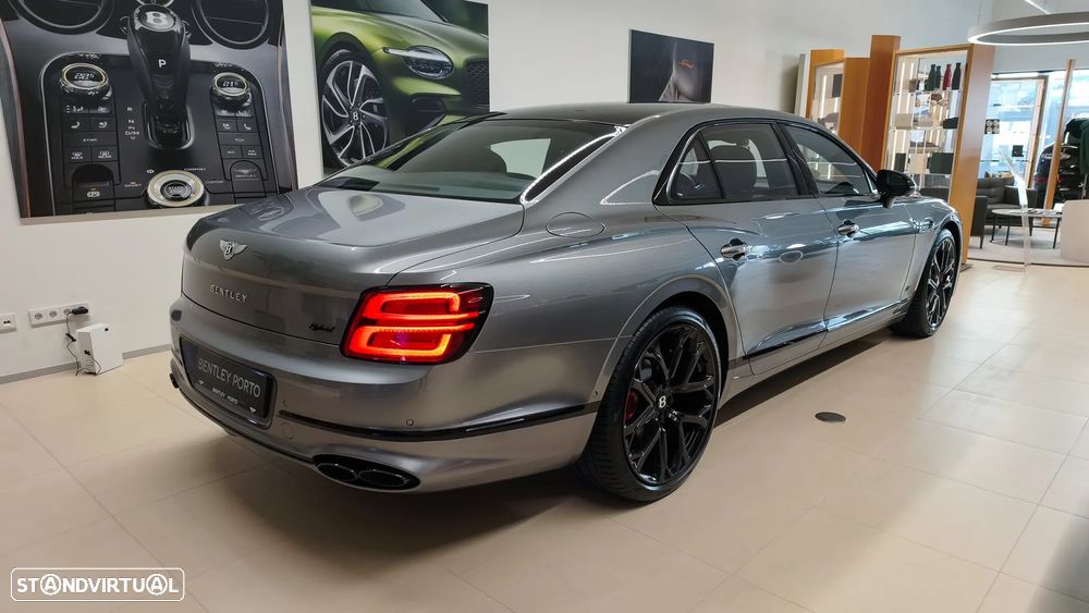 Bentley Flying Spur Hybrid S - 9