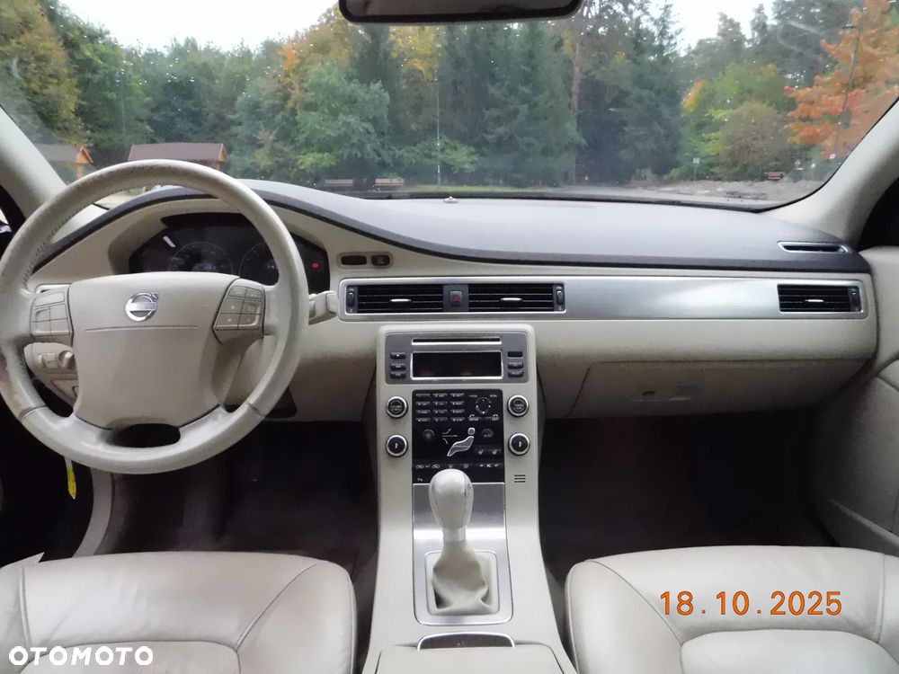 Volvo V70 2.4D Summum - 12