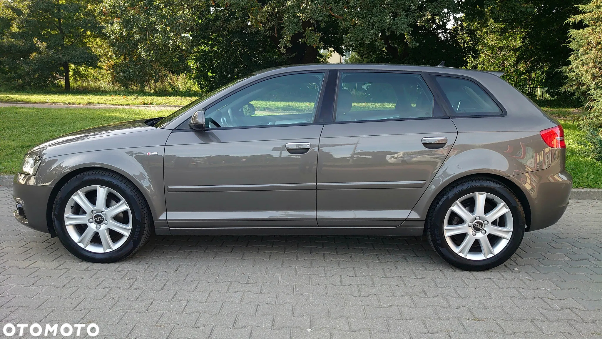 Audi A3 Sportback 2.0 TDI DPF S line Sportpaket - 4