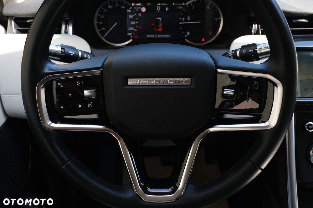 Land Rover Discovery Sport - 11