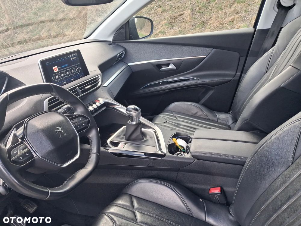 Peugeot 5008 BlueHDi 130 Active - 19