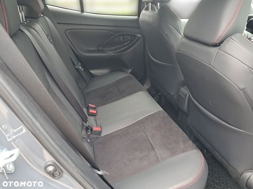 Toyota Yaris Cross Hybrid 1.5 GR Sport - 11