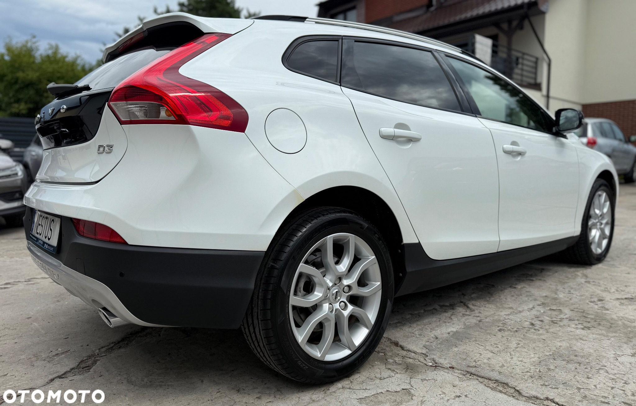 Volvo V40 Cross Country D3 Drive-E Summum - 6