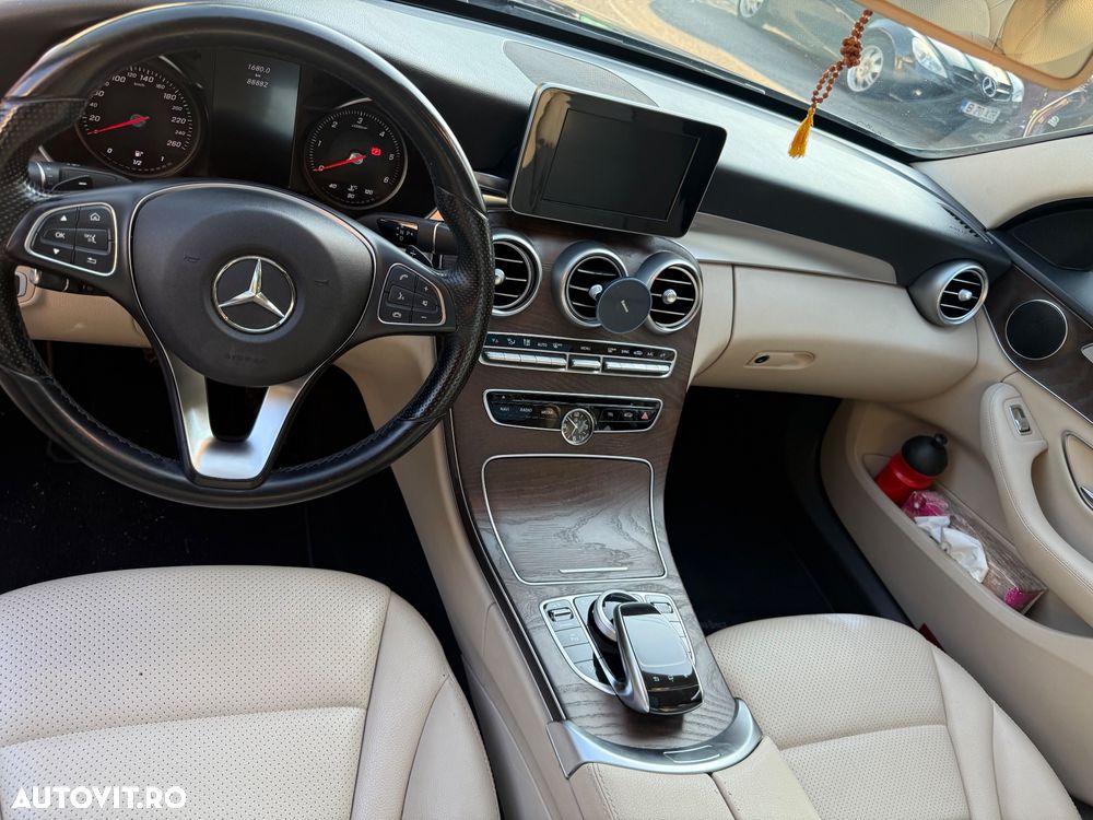 Mercedes-Benz C 220 d 4MATIC Aut. - 11