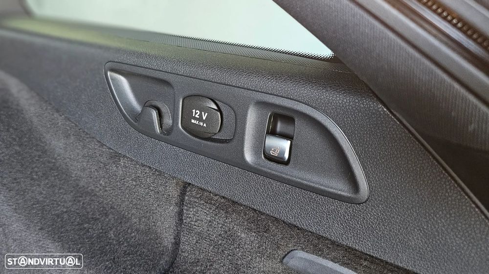 Mercedes-Benz E 220 d AMG Line - 26