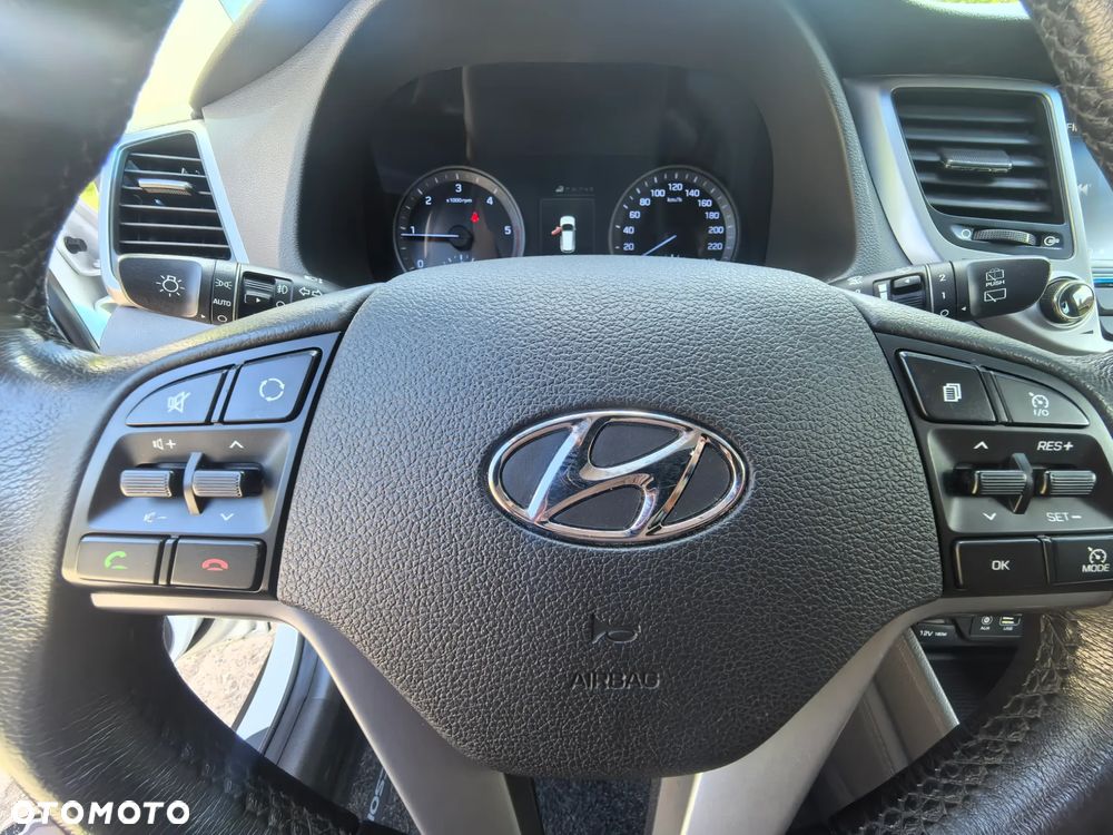 Hyundai Tucson 2.0 CRDI 4WD Premium - 27