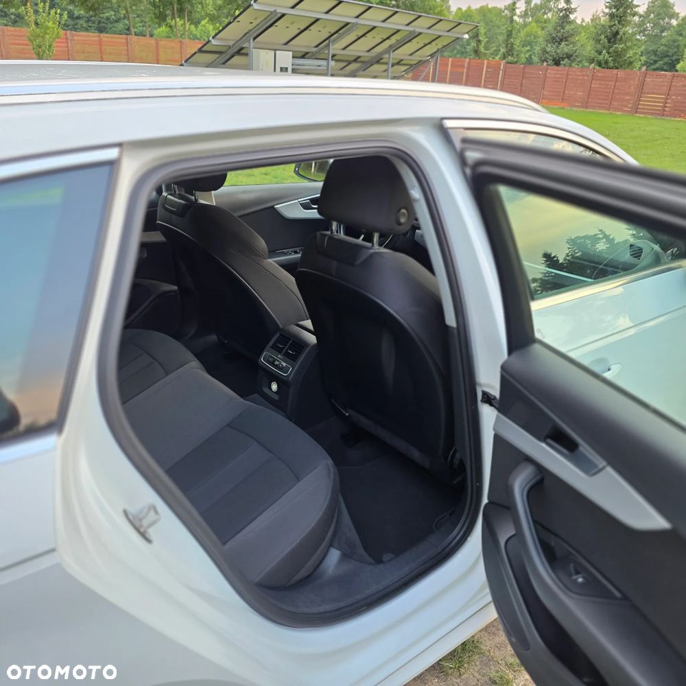 Audi A4 Avant 2.0 TDI quattro - 22
