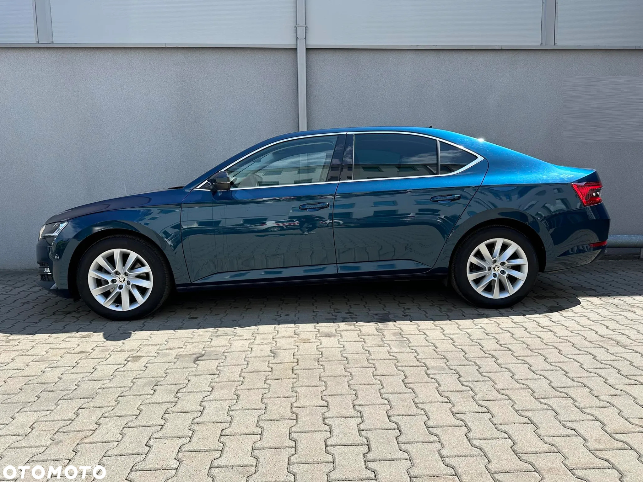 Skoda Superb 2.0 TDI SCR Style DSG - 6