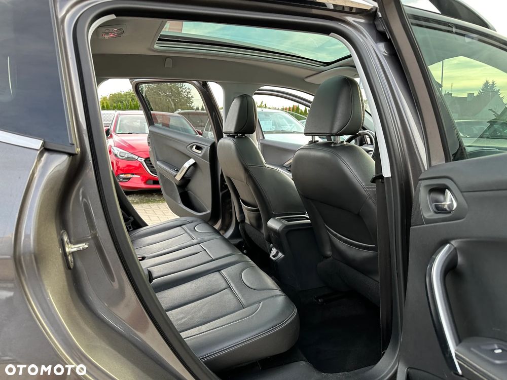 Peugeot 2008 - 25
