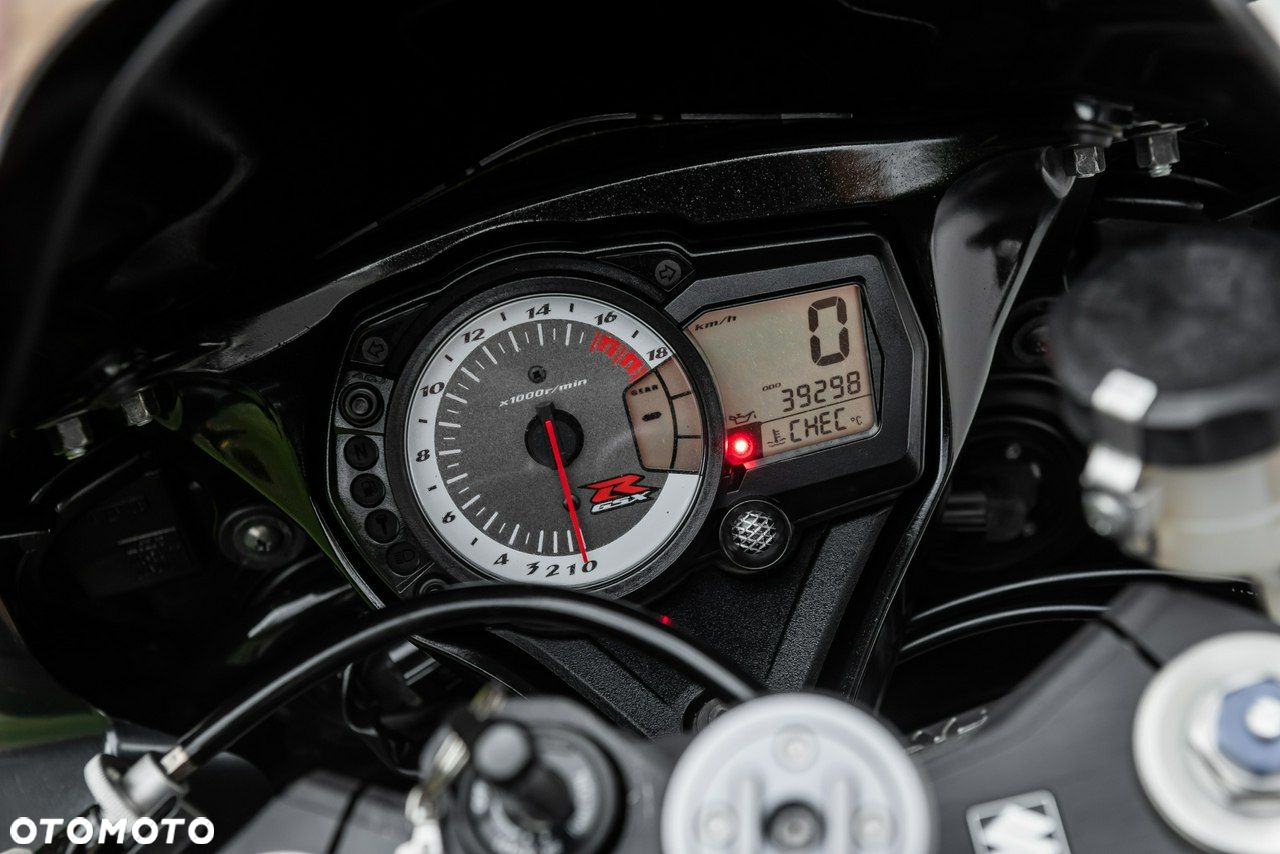 Suzuki GSX-R - 10