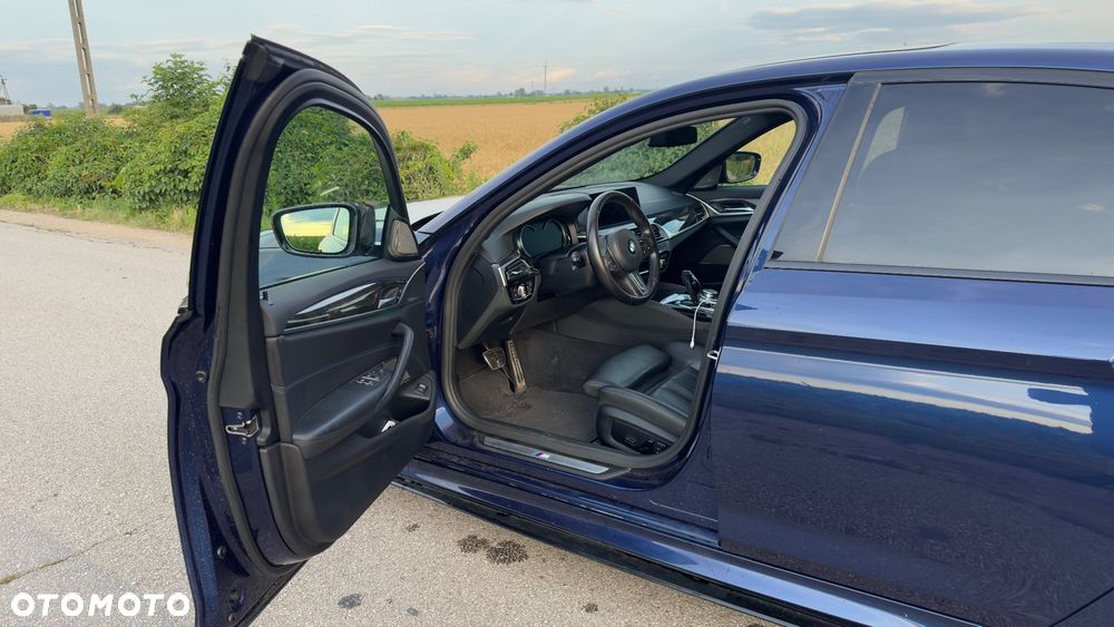 BMW Seria 5 530d xDrive M Sport sport - 11