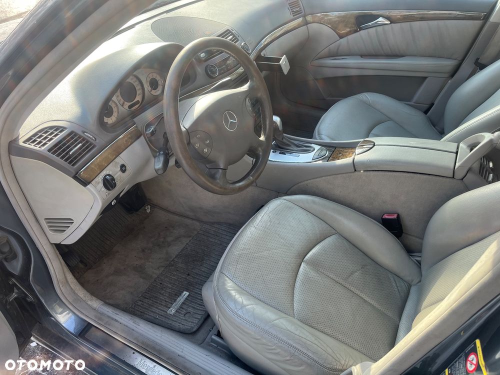 Mercedes-Benz Klasa E 500 4Matic Automatik Avantgarde - 8