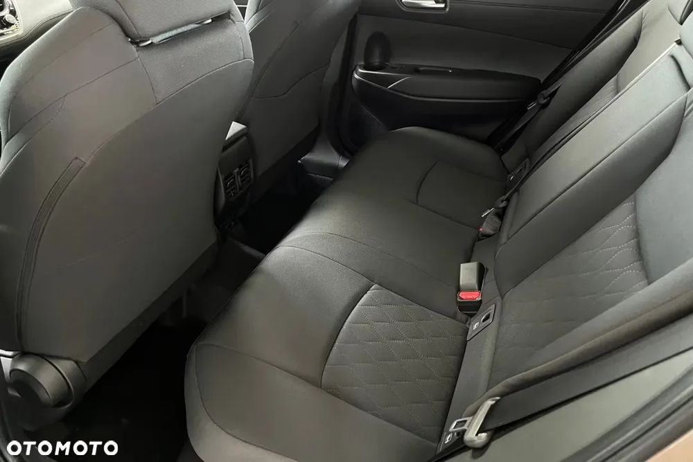 Toyota Corolla Cross 2.0 Hybrid Style AWD - 25