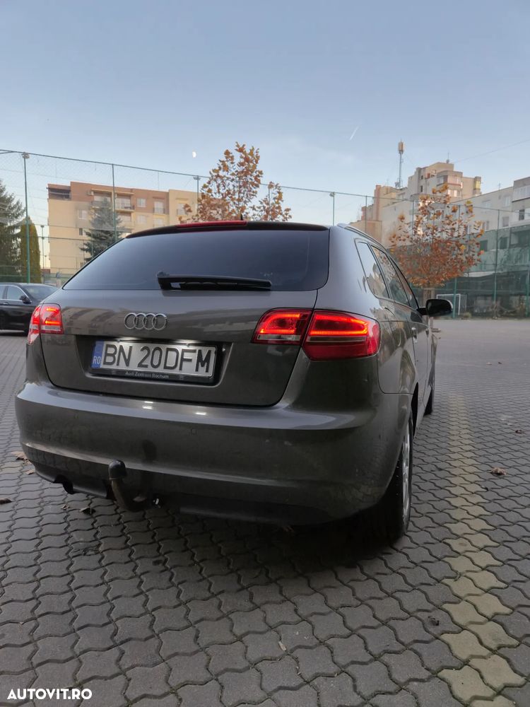 Audi A3 1.6 TDI ack DPF S tronic Ambiente - 3