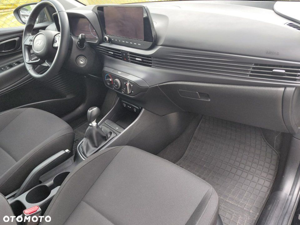 Hyundai i20 - 27