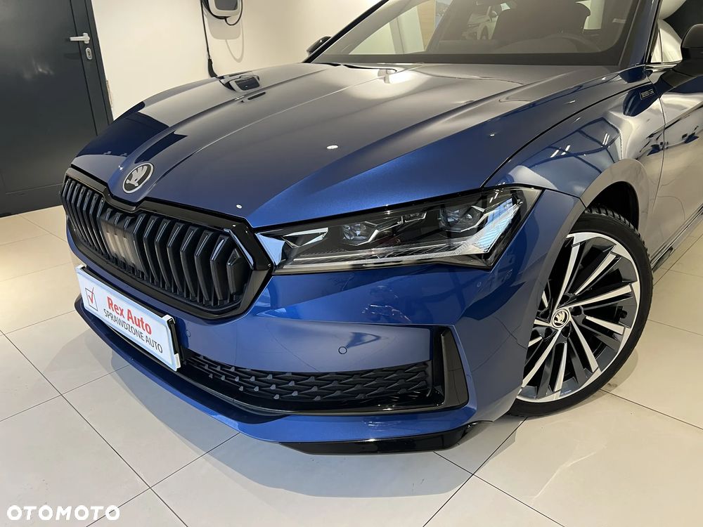 Skoda Superb 2.0 TDI SCR 4x4 Sportline DSG - 3