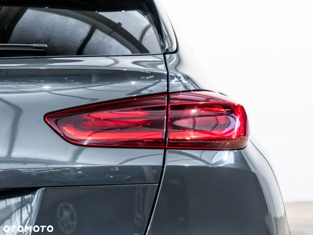 Kia XCeed 1.5 T-GDI M - 10