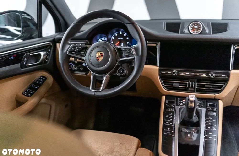 Porsche Macan - 13