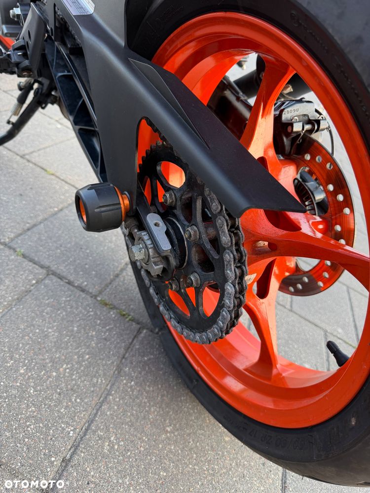 KTM RC 125 - 12