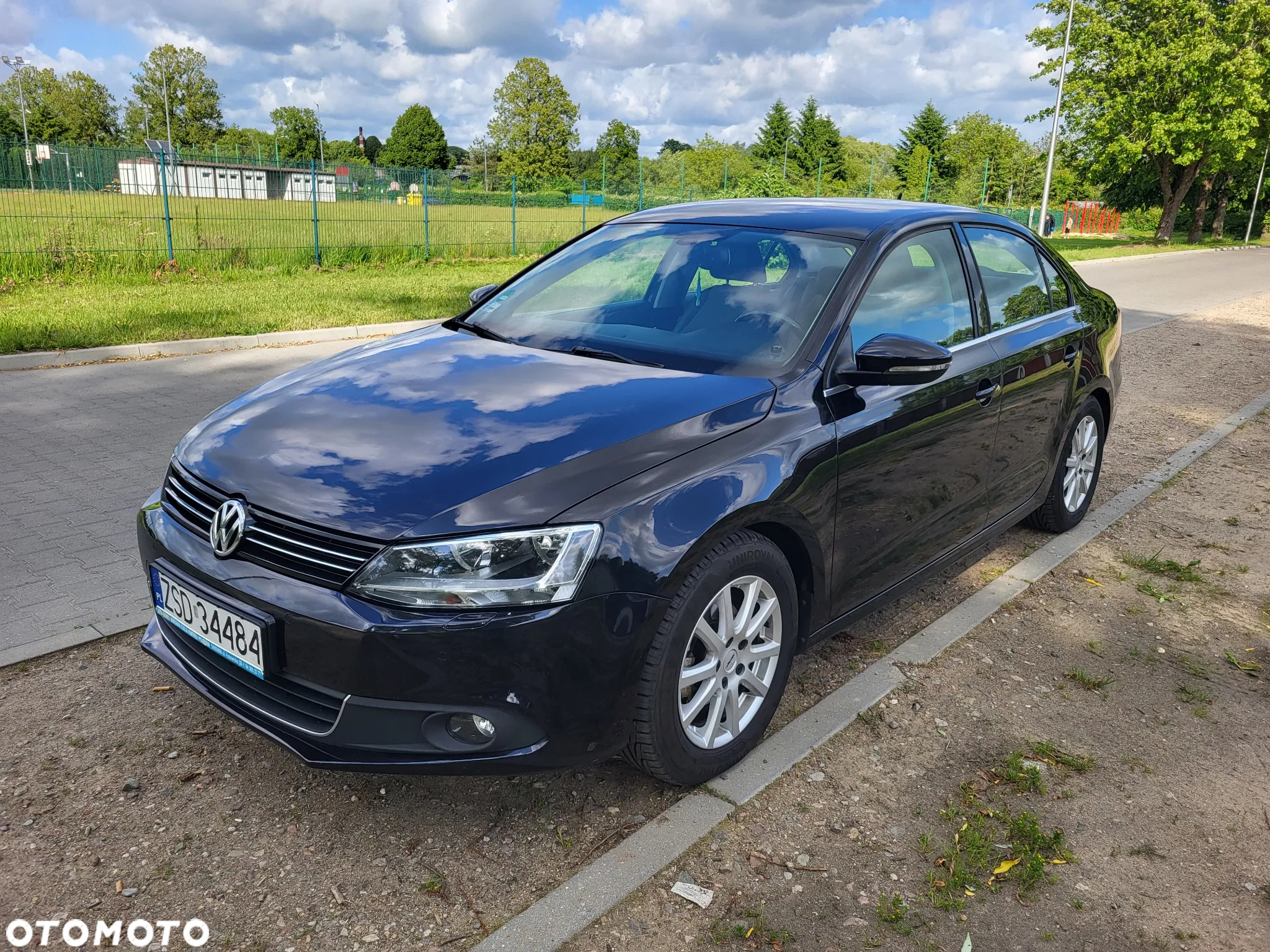 Volkswagen Jetta 1.6 TDI Highline - 2