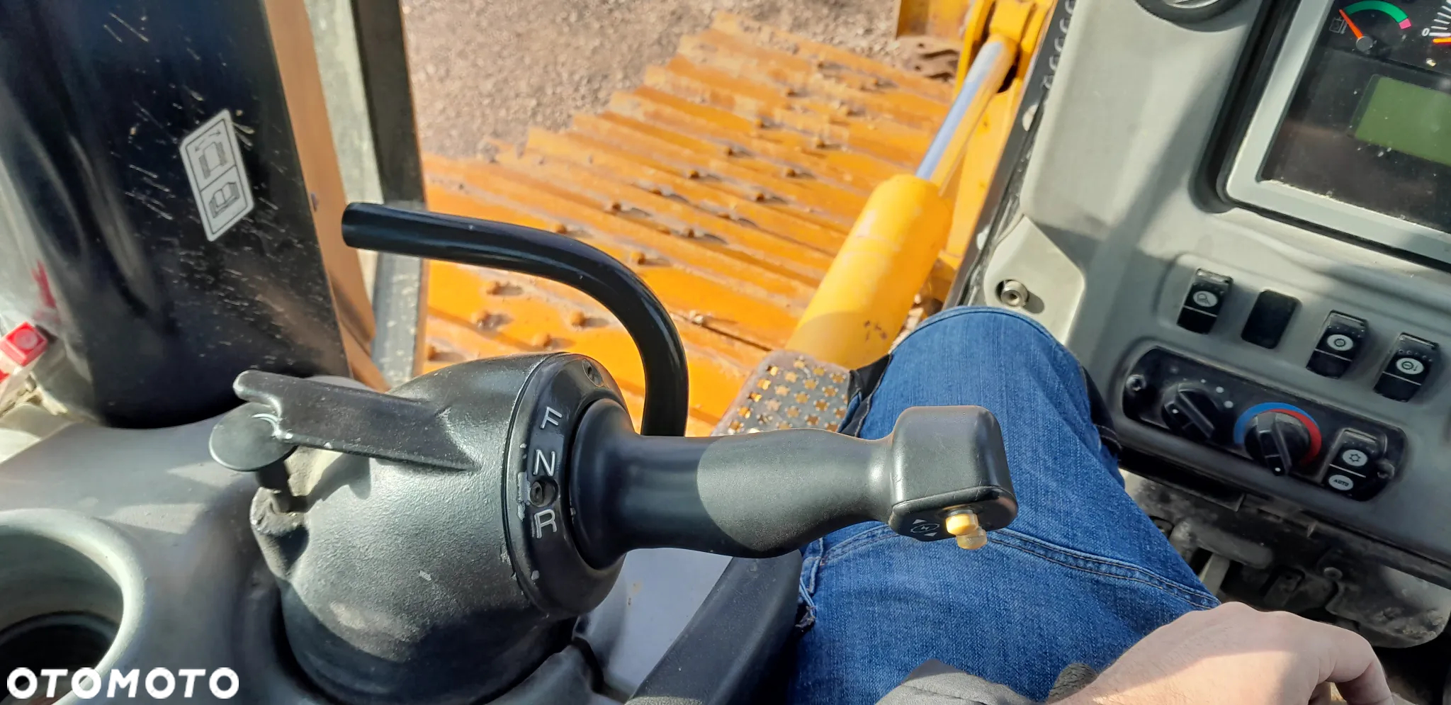 Caterpillar D6N LGP - 15