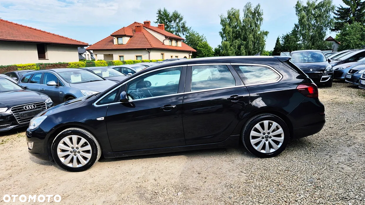 Opel Astra IV 1.4 T Cosmo - 24