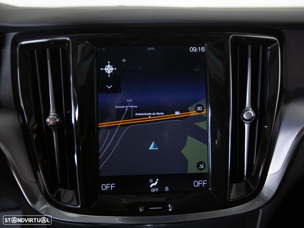 Volvo V60 2.0 T8 AWD TE Momentum - 18